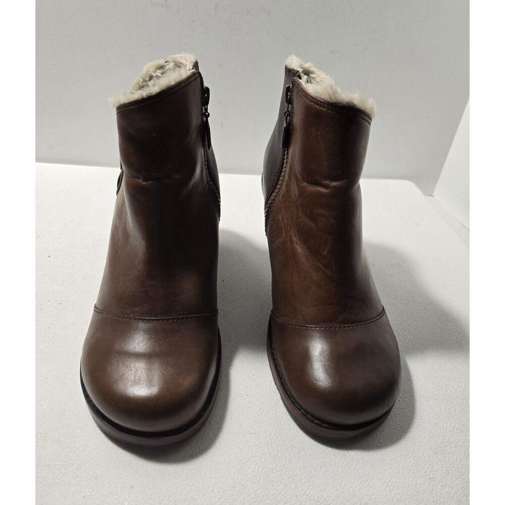 Timberland Irina Brigade Chelsea Ankle Boots Smooth/Nubuck Leather Zip Sz 8.5 - Picture 3 of 11